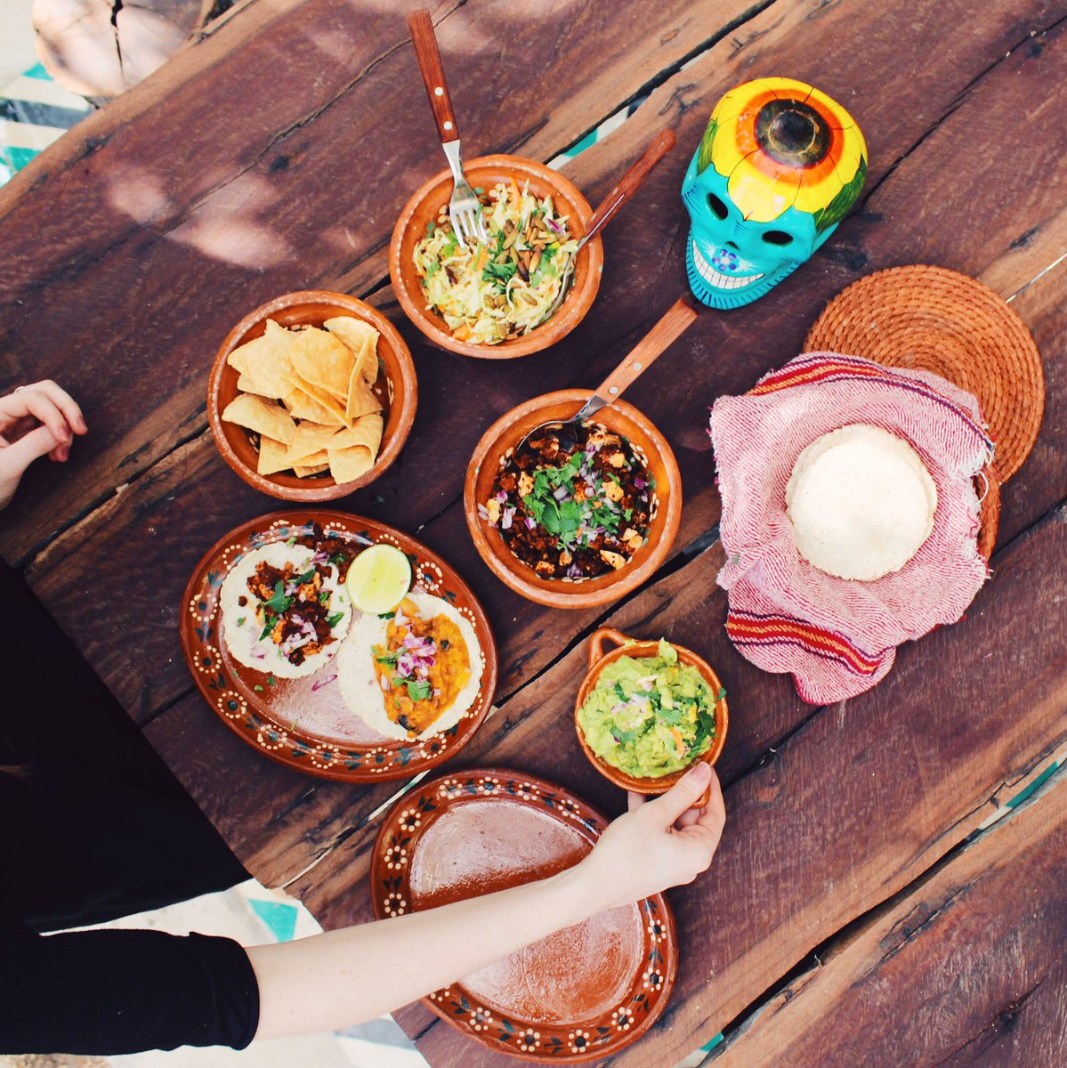 Nifty250_'s tweet photo. This is definitely one of our fav #NiftyWeekendTakeover's ever - Bryni showed us around Mexico! All on Instagram 👀 https://t.co/OuZo1x6boB