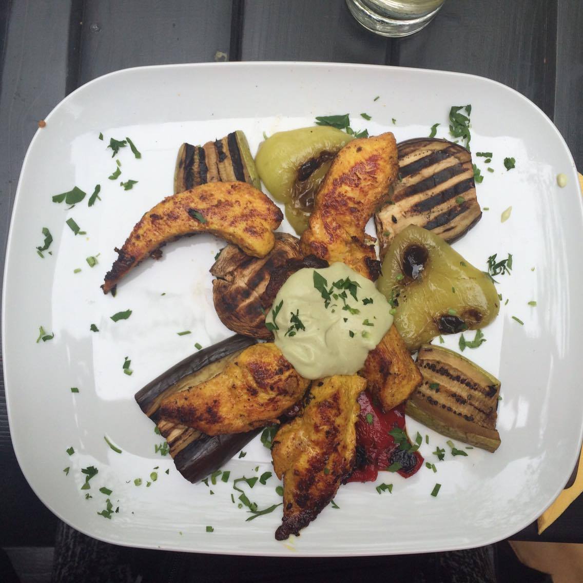 Teamwinedine's tweet photo. Got this spicy dish with chicken and vegetables in Bucharest, Romania. #Lentecafe #Bucharest #spicy #food https://t.co/vYGuA8qLBT