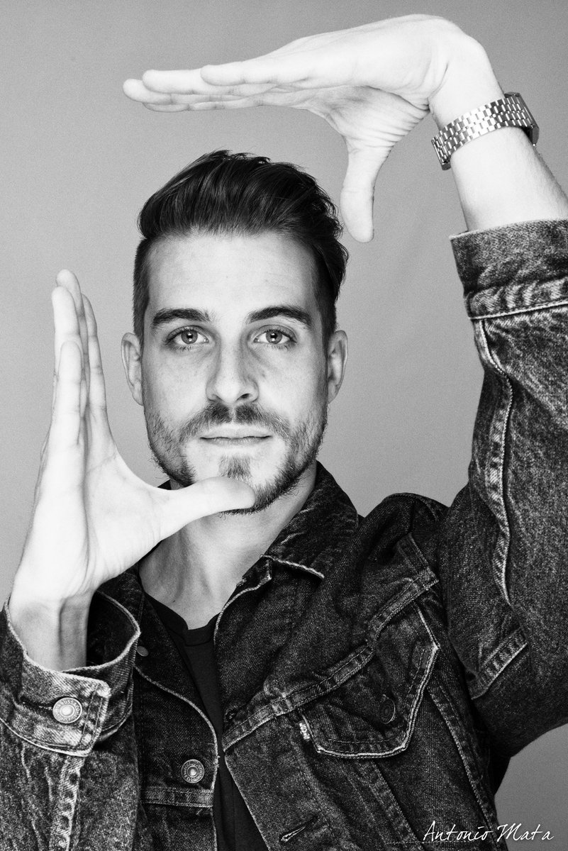 El pasado sábado inauguramos la exposición de Miguel Ángel Cardenal, desde hoy en #Bahnhof goo.gl/f79lp8