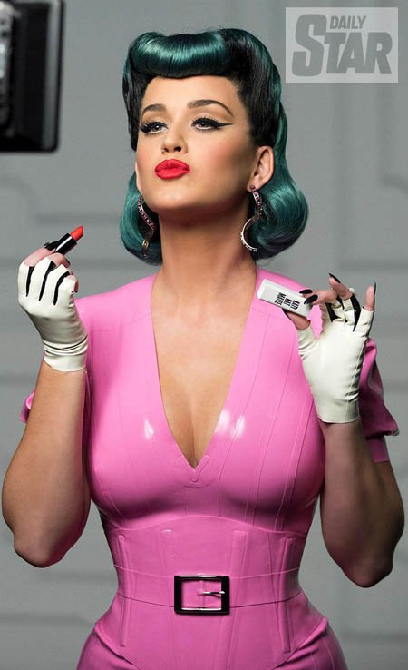 Daily Star Pictures On Twitter Celebs Love Their Latex Katyperry 