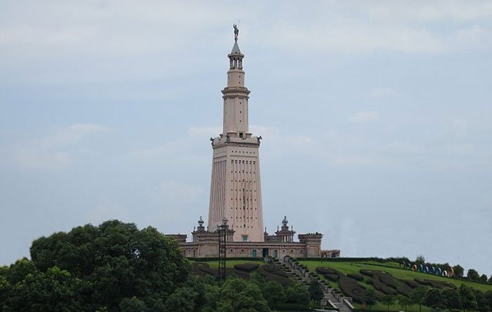 LMG_Int's tweet image. The first lighthouse was in Alexandria in 290 B.C. #LMG #LighthouseMediaGroup #lighthouse #Alexandria