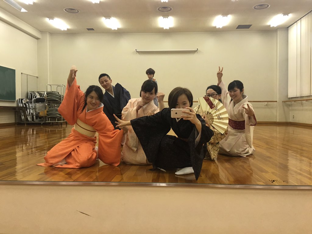 日芸 日舞コース
今日も実習がんばりました
来週もがんばりませう！！
疲労感やばし！