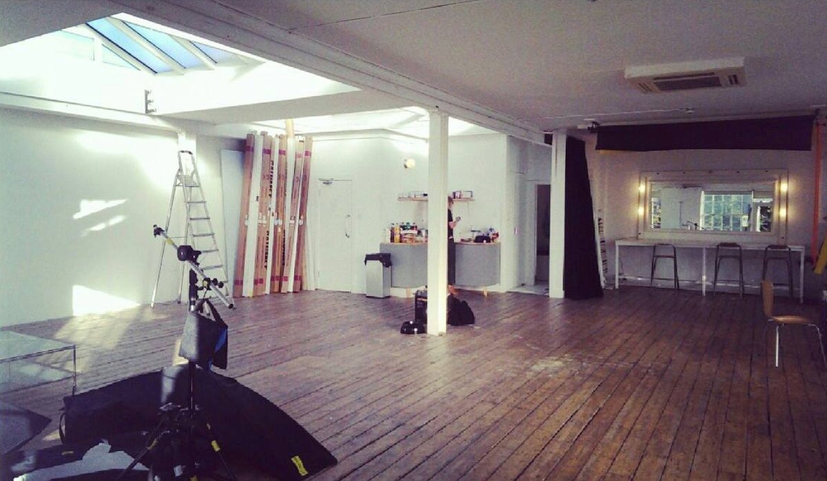 photo_studiohre's tweet image. Amazing Daylight &amp;amp; a whole host of helpful folk for a smooth #shoot @63SunStudio #studiohire #studiooftheweek