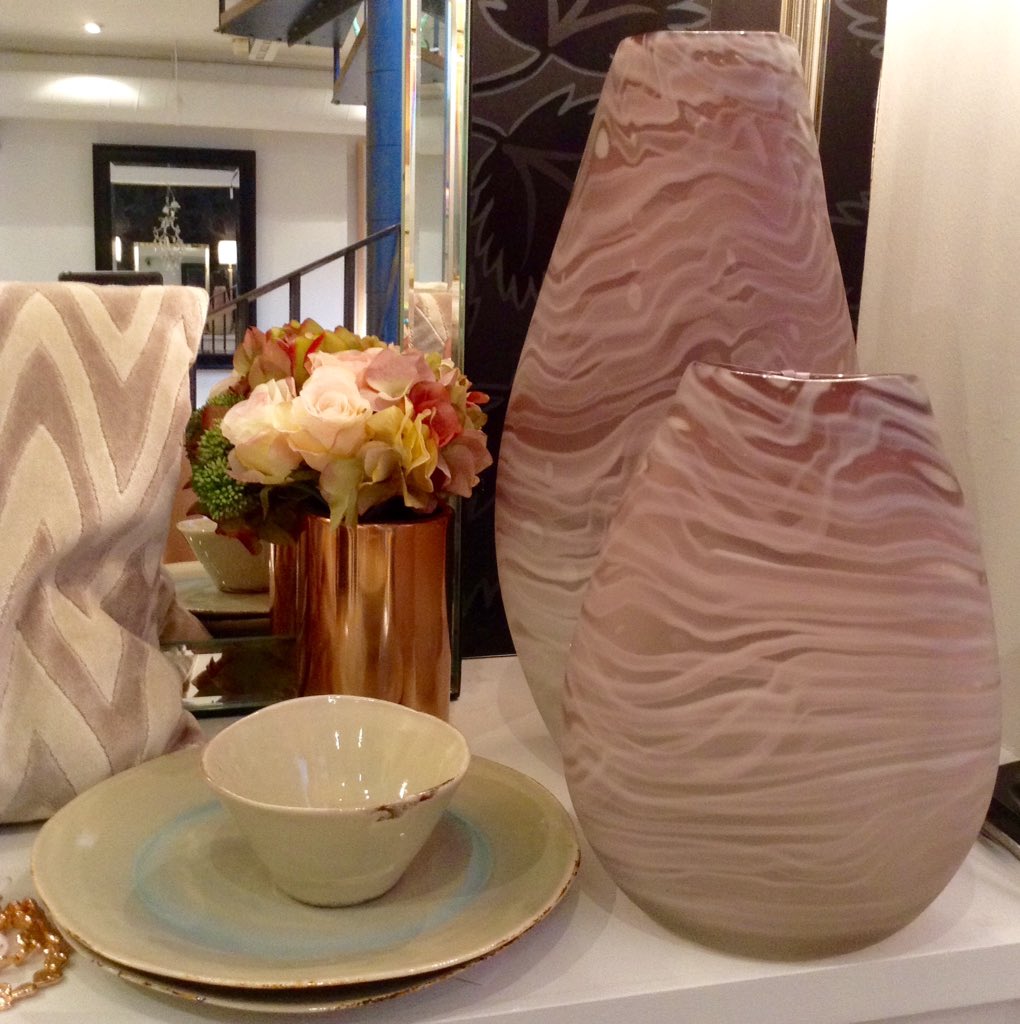 lippgoss's tweet photo. Pretty in pink; these gorgeous vases are new in! #lippinteriors #hollandpark #pink #vases https://t.co/uJw3LQuyFq