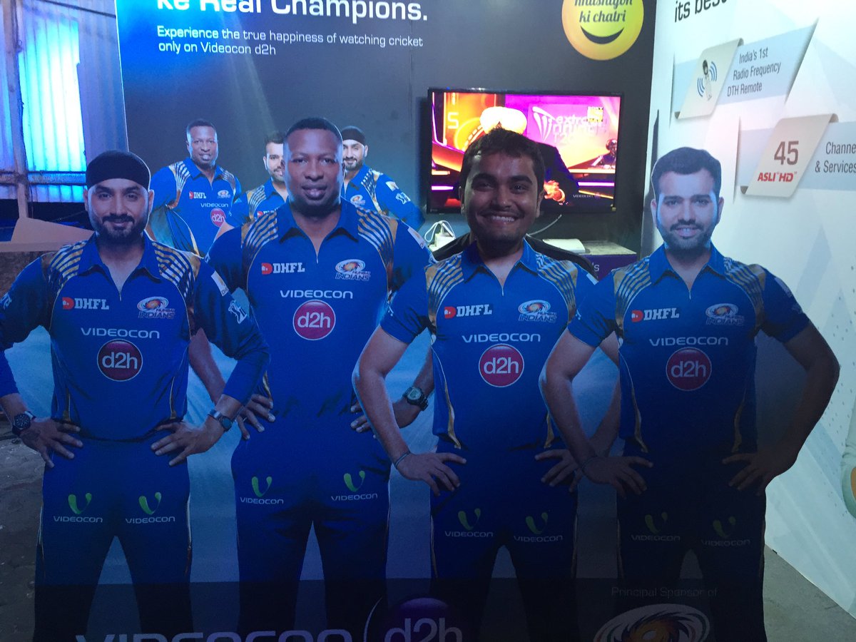 piyushbhansali's tweet photo. @PerformaxIndia @mipaltan You Guys Will Come Back & Come Back Strong ! We All Believe. #MessageForMI #DilSeIndian https://t.co/2b4EKXjTgZ