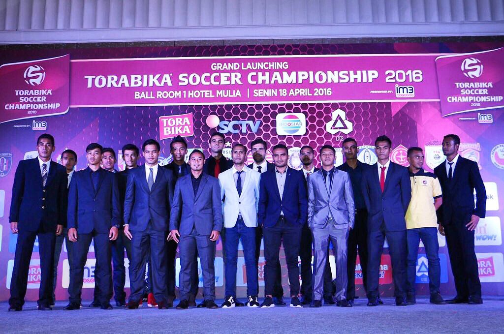 TimnasU191's tweet photo. Dan inilah 18 pemain Torabika Soccer Championship 2016 
#TorabikaSC2016 #torabikasoccerchampionship https://t.co/JePjB52XxZ