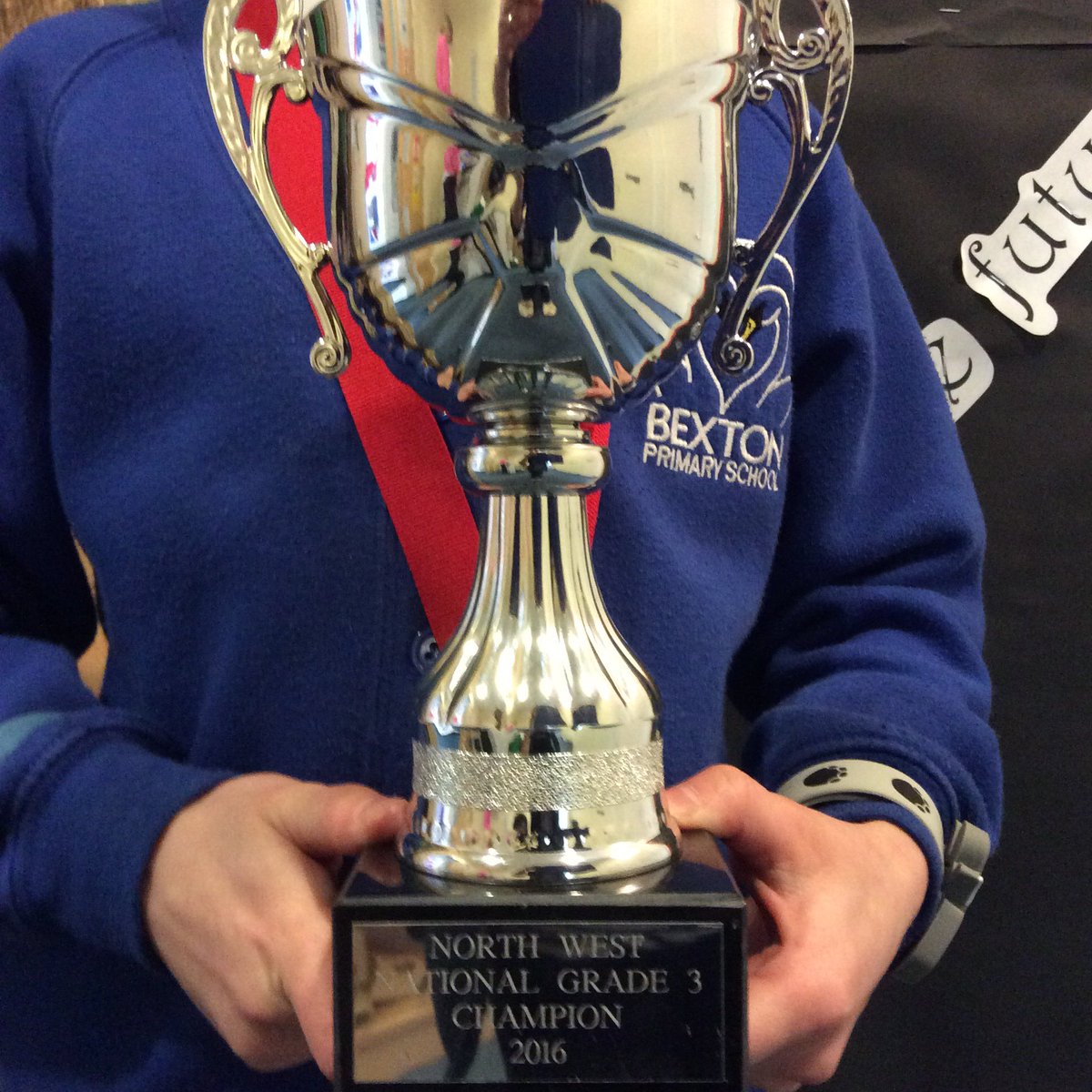 BextonPrimary's tweet photo. Congratulations to Emma for coming 1st in the North West Nationals. Everyone @BextonPrimary is very proud! 😀 https://t.co/oKipTHdBuu