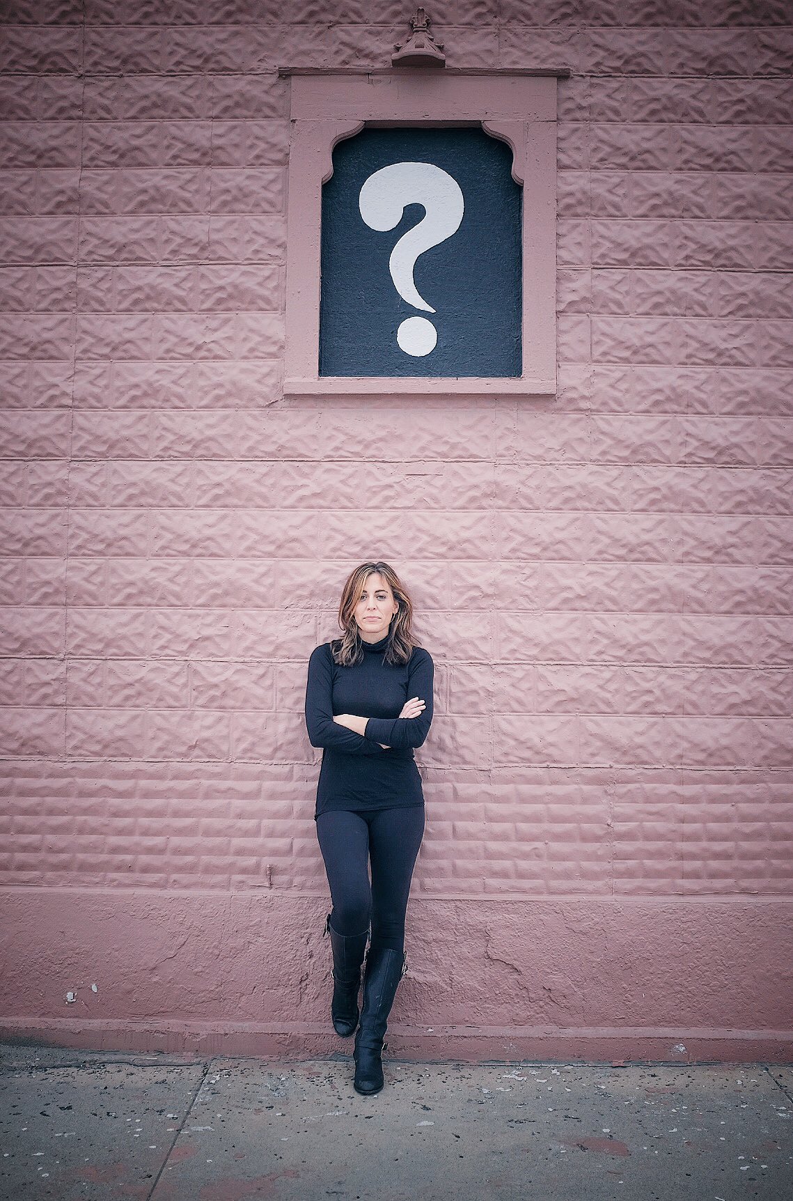 Hallie Jackson on Twitter: "The @frankthorp caption: "hey person running for president, hallie has a question for you." https://t.co/rRDIHJiAIJ… "