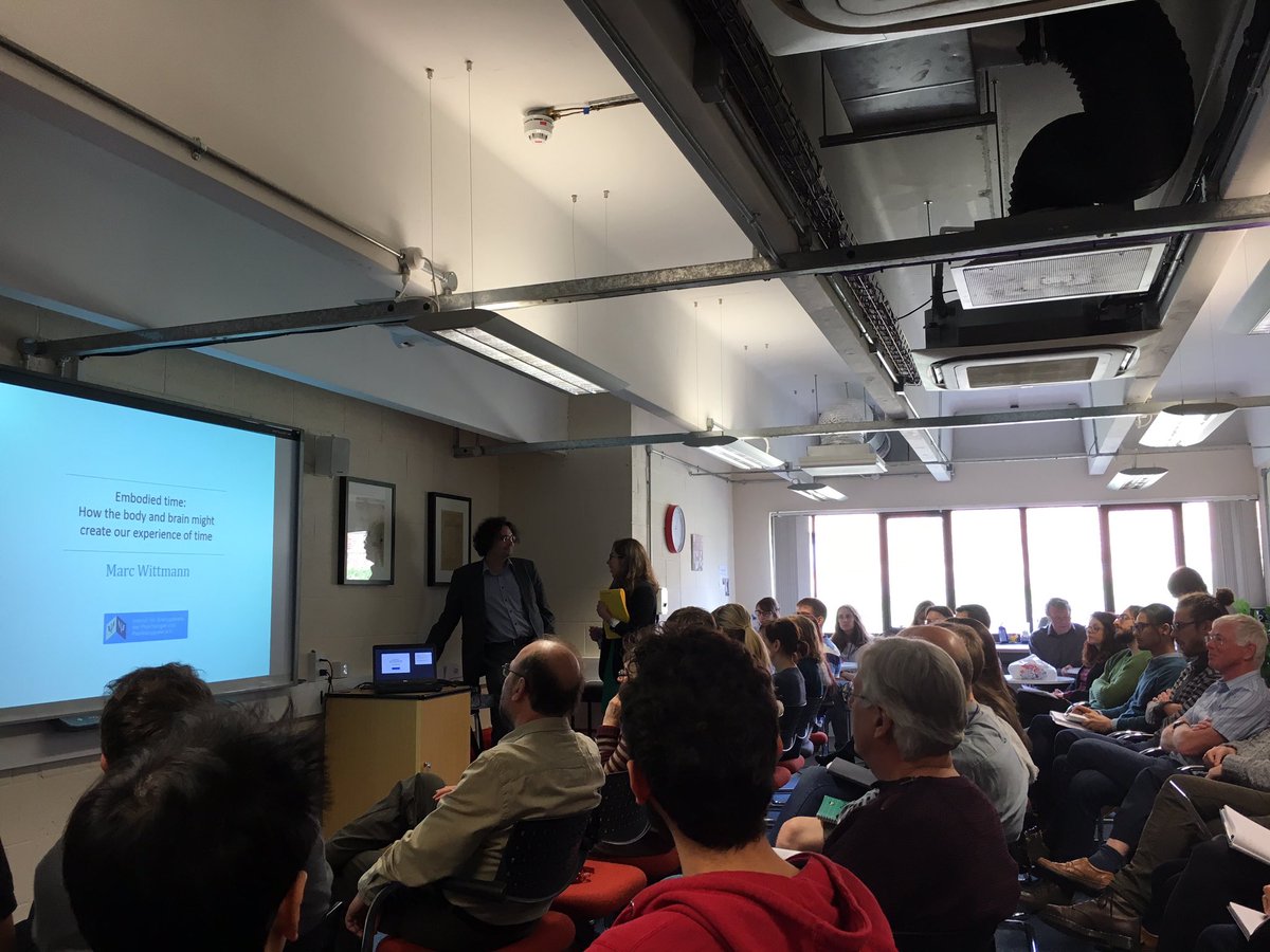 Darren_Rhodes's tweet image. Big turnout here at @SussexUni for Marc Wittmann talking about embodiment and time... #timeperception #science