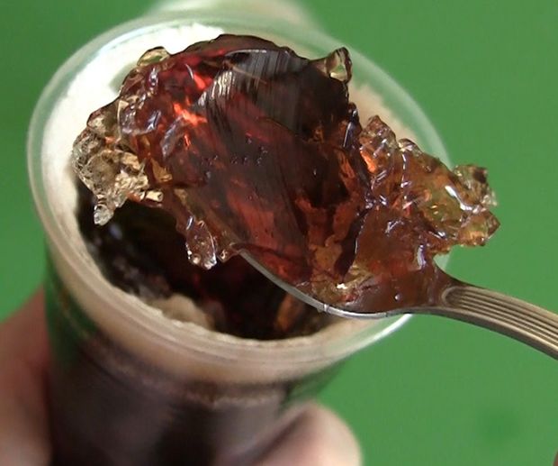 instructables's tweet image. How to Make Coca Cola Jello bit.ly/1Sk25ov