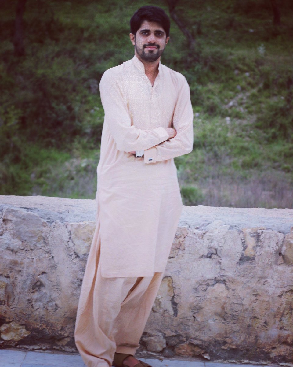 WriteToHaris tweet picture