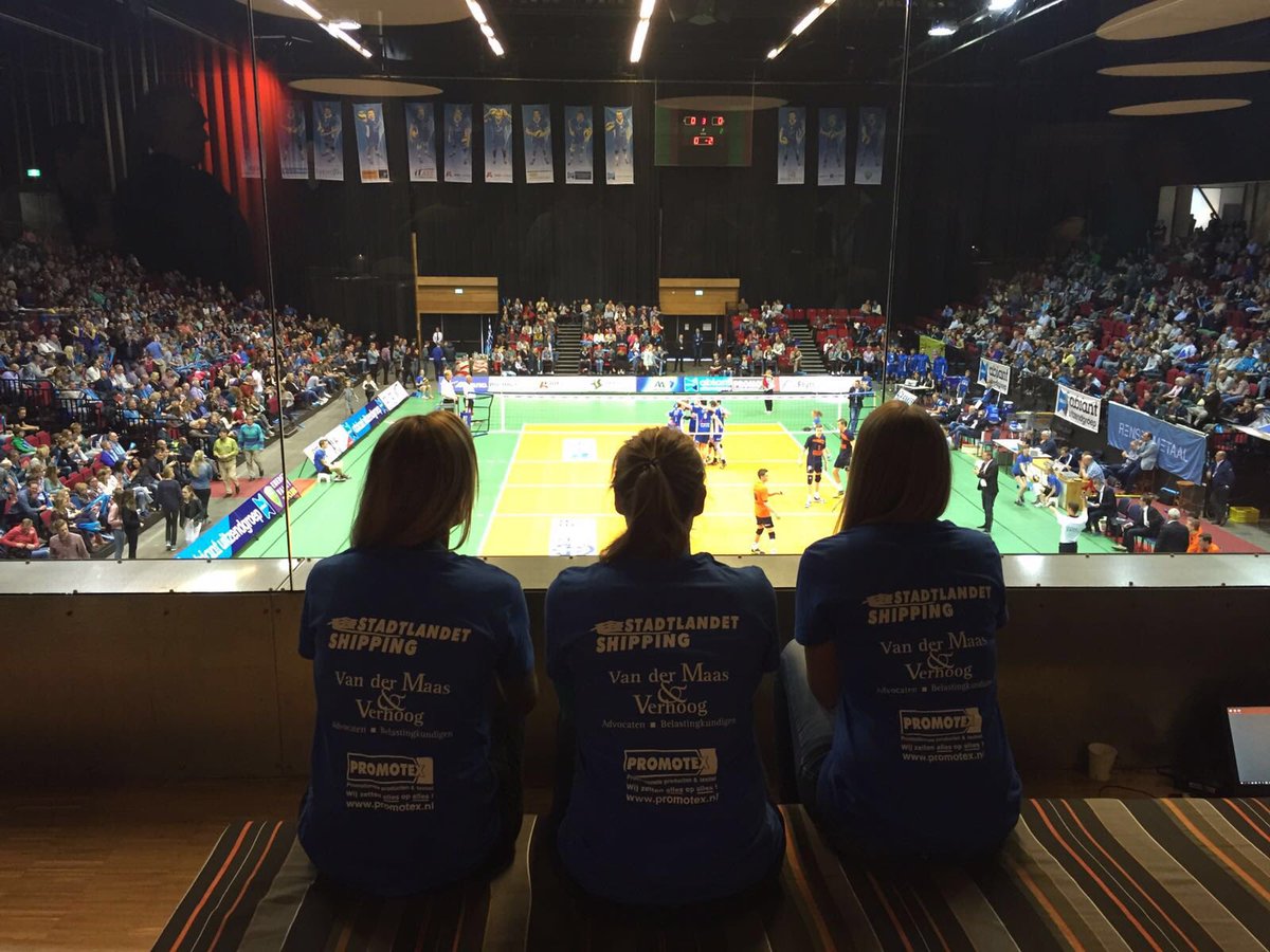ArchieVerhoog's tweet photo. #lycurgus playoff 1 - Van der Maas &amp; Verhoog Advocaten kijkt over uw schouder mee (en grijpt in als het moet)... https://t.co/bMOKvlbFDJ