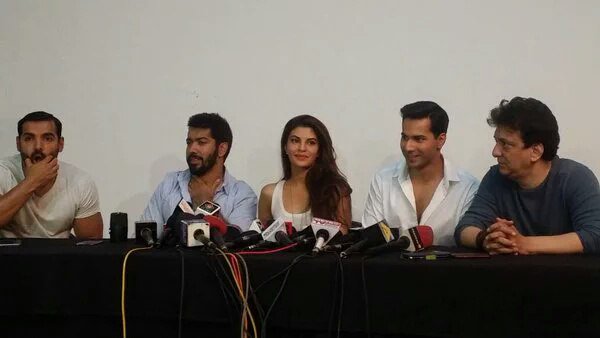 VarunThreads's tweet photo. [PICS] Team Dishoom For Press Conference of Dishoom.

#DishoomWrapsUp https://t.co/o3Mi74PdKP