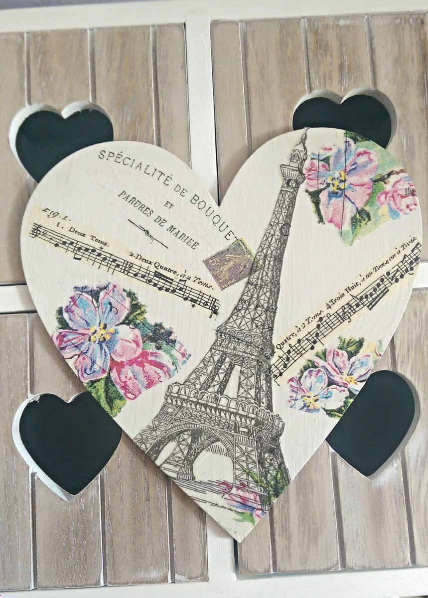 Buttonables's tweet image. What do you think of my little hanging heart I made instead of cleaning! #procrastinating  #Buttonables #AnnieSloan