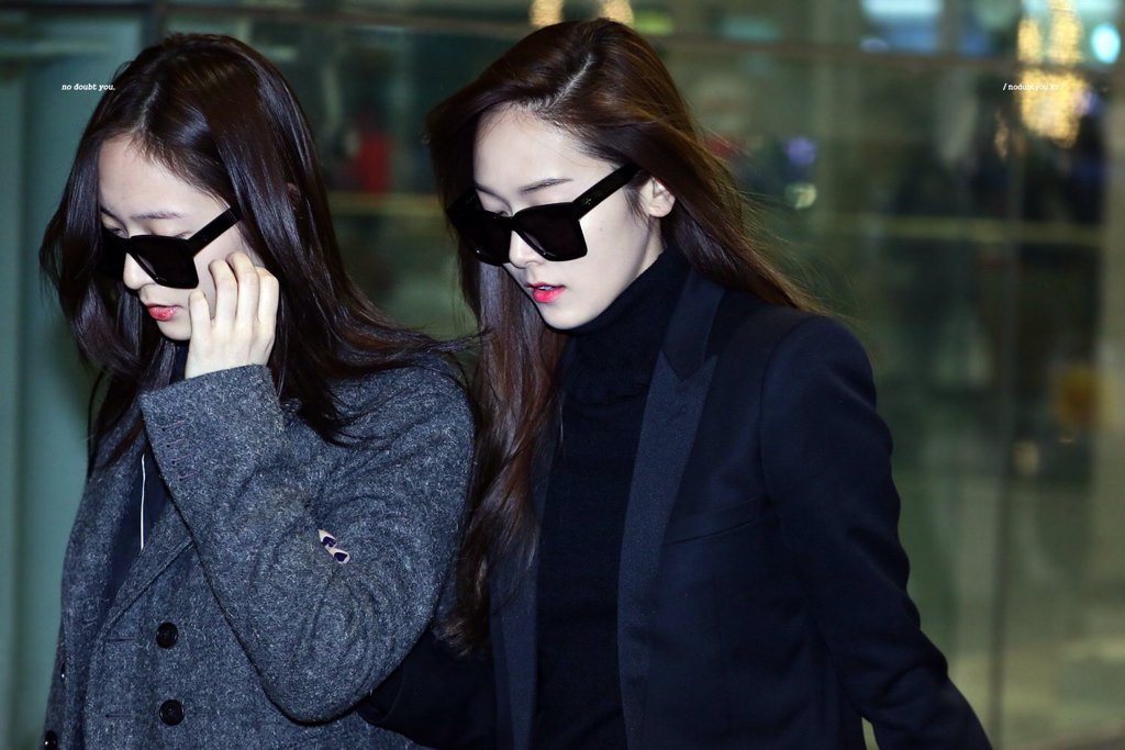 Jsica_jsy's tweet photo. Here comes the siblings gangster " JK " 👭💖✨ #powersister #Jungsis https://t.co/mlqjSJM2CG
