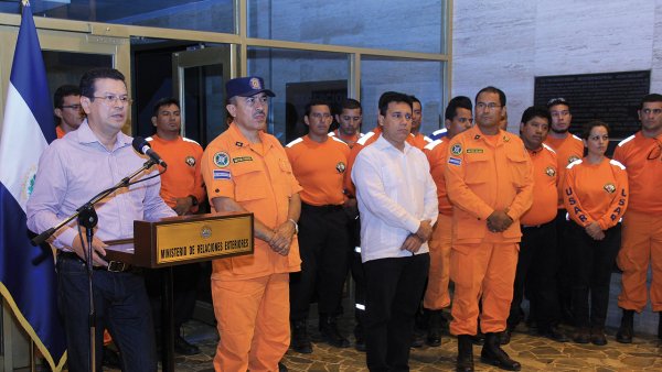 El Salvador envió a Ecuador un Grupo de Búsqueda y Rescate Urbano para ayudara al Ecuador <a href="/CancilleriaEc/">Cancillería del Ecuador 🇪🇨</a>