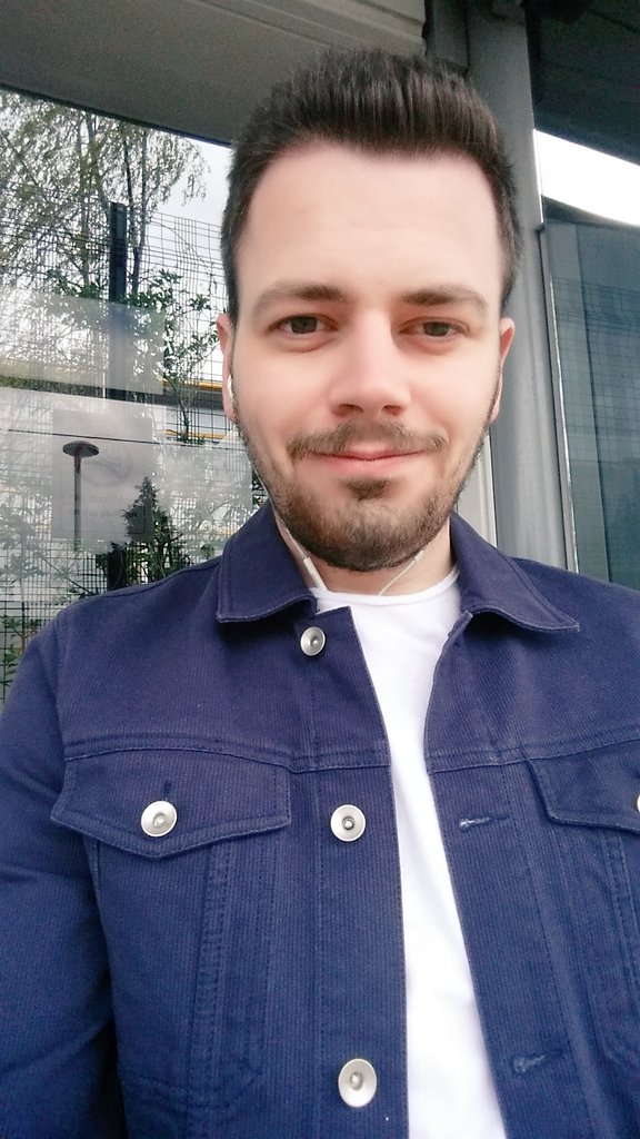 LegallyBOD's tweet photo. Work awaits.. 😊
#AnotherShadeOfBlue #WiredForSound https://t.co/g9K7NLqSIm