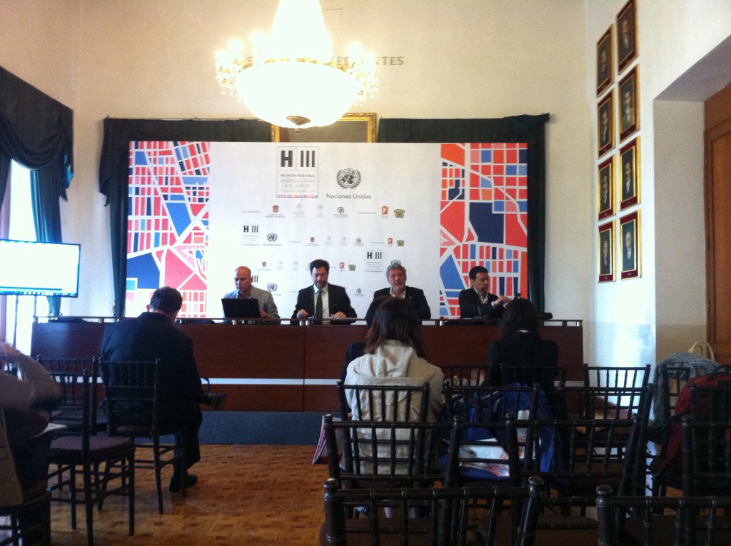 panel #Guadalajara laboratorio urbano #H3Toluca <a href="/alfredohidalgo/">Alfredo Hidalgo</a> habla de acciones de sociedad civil y gobierno