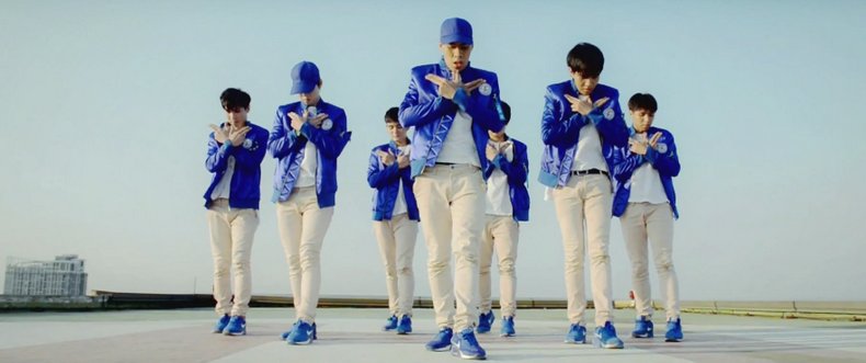 BETWEEN15CM's tweet photo. [CAP] 160418  
"Fly" GOT7 Dance Cover by DP Growth https://t.co/jVLMxITUUB