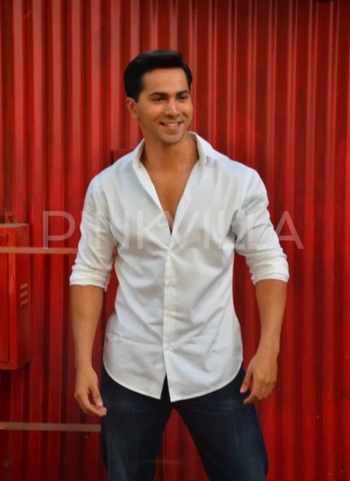 Amri_Farnaz's tweet photo. Mr. Handsome in white color ππ #DishoomWrapsUp ππ @Varun_dvn https://t.co/raUvv73stH