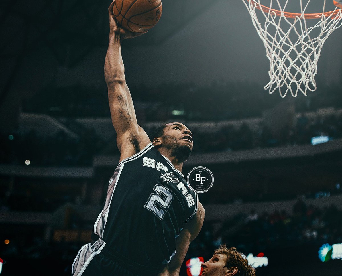 bballforever_'s tweet image. Congrats to Kawhi Leonard for winning back to back DPOY awards! This dude's defense is insane. 🔥