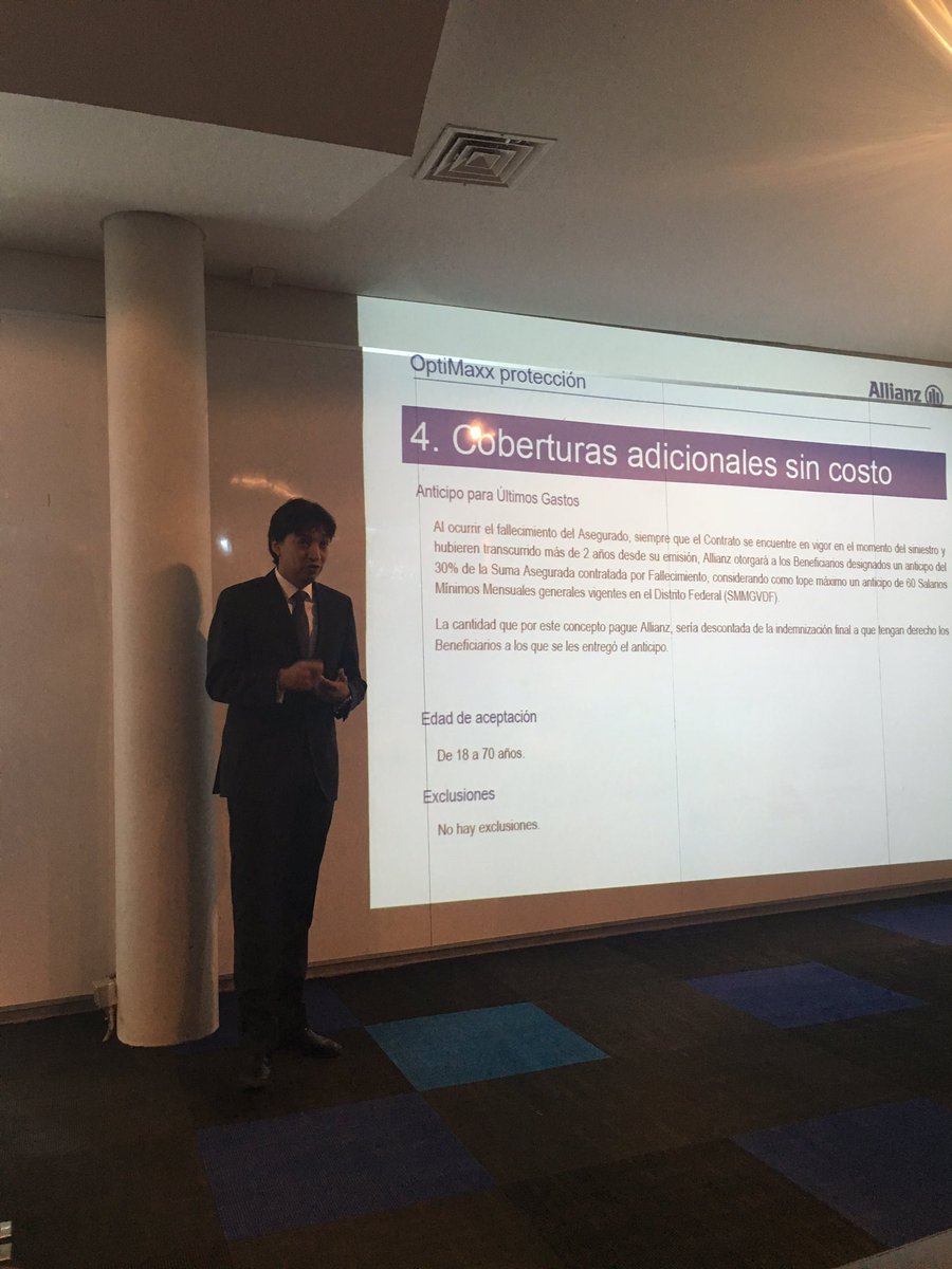 capfortuna's tweet photo. Estamos en #aarco con Germán Ríos de @allianzmexico hablando del Seguro de vida #optimaxxproteccion https://t.co/1cir3Y3y7Z