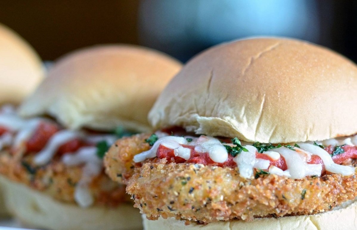 Can't decide? Check out our Ameripub Lunch menu with 20+ options for $10.99 or less! ow.ly/4mOIaJ