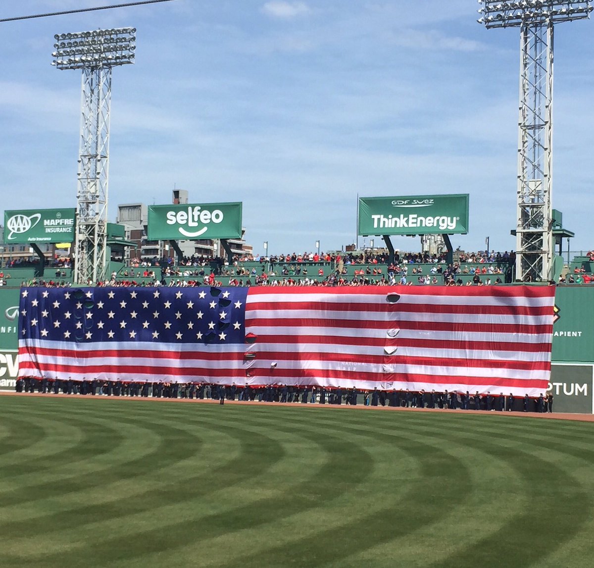 bizarchive's tweet photo. First game of 2016: Patriots Day #gosox #springperfection #bostonstrong https://t.co/la8Rgn5k4Q