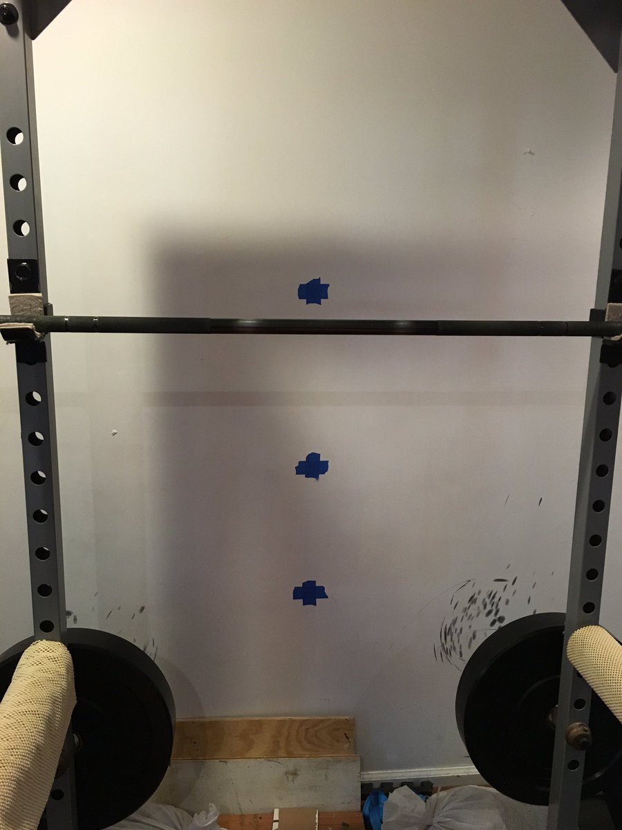 Fitbrook's tweet image. Monday morning. Time to #squat!