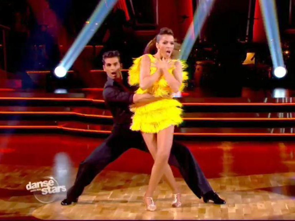 ValoudelOM's tweet photo. @christophelicat 🎩 Remember 💫💫 Et c'est parti pour le #Show 🎉🎉 avec #Nadiya 💖 #Dals2 🎉💥😘 https://t.co/EGpQ8F7TcY