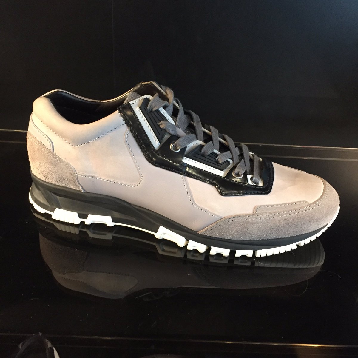 addicted_fash's tweet photo. Lanvin runners anyone?
All sizes available 
£395
#addictedfashion #lanvin @_addicted_fashion #personalshopper https://t.co/JsWhNziSTi