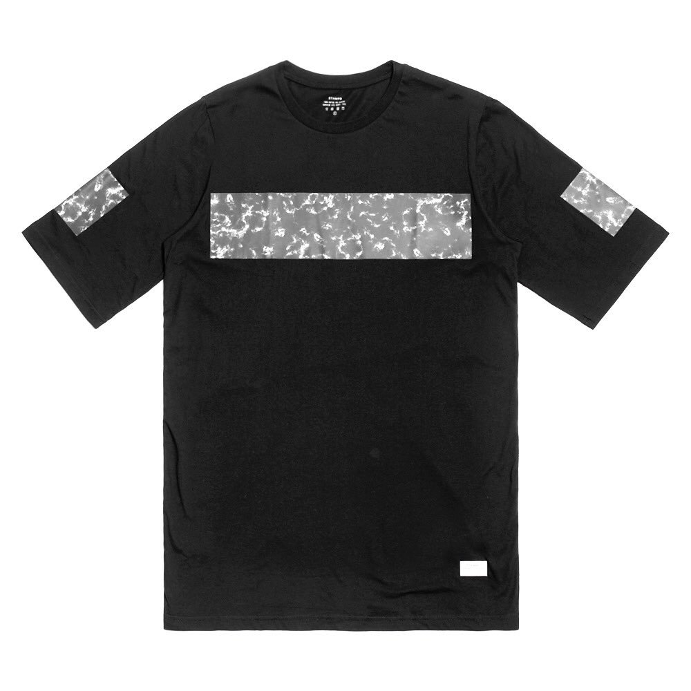 Today's Lesson: 3/4 Sleeve Carrara Print Tee by @stampdLA 
Available in store.