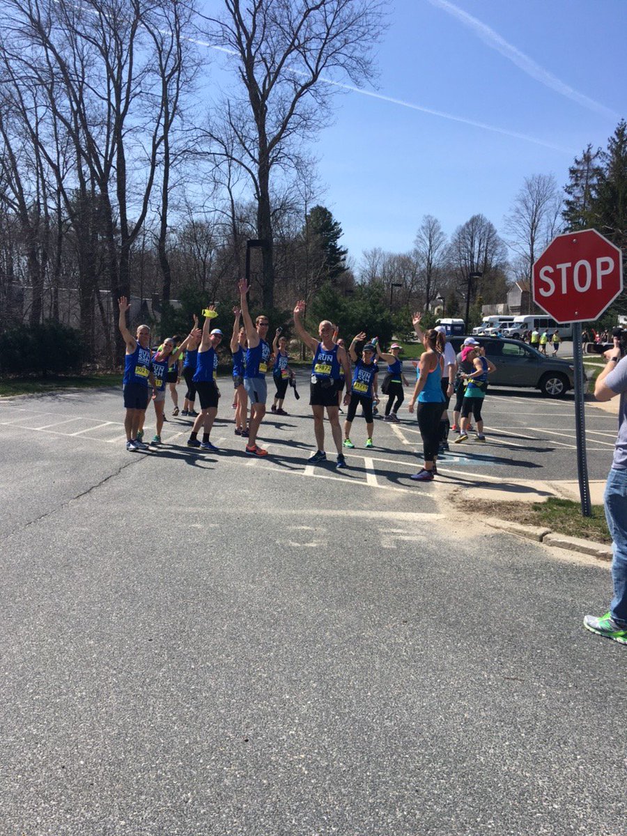 southshorehosp's tweet photo. TEAM SSH waves goodbye as they start the #BostonMarathon!! GO TEAM SSH!! #RunSSH https://t.co/dJ5q0fUqFo