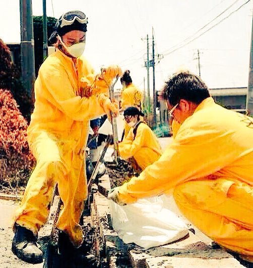 画像 4 18上地雄輔自分の誕生日の日に熊本に車でこっそり支援物資を渡しに行ったらしい ブログの事ででなんしに縦読みにしたんとか叩かれたりしとるけどそんなとこが雄輔の Matomehub まとめハブ