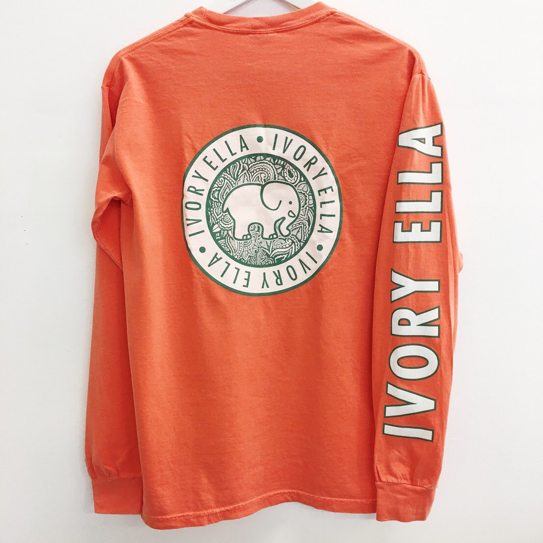 shopivoryella's tweet photo. Next we'll be giving away 5 Campus Sleeve Prints!! 🐘💞✌🏼️

Must RT AND tweet us using #HappyBirthdayIvoryElla to win! https://t.co/4KXOzNXKnA