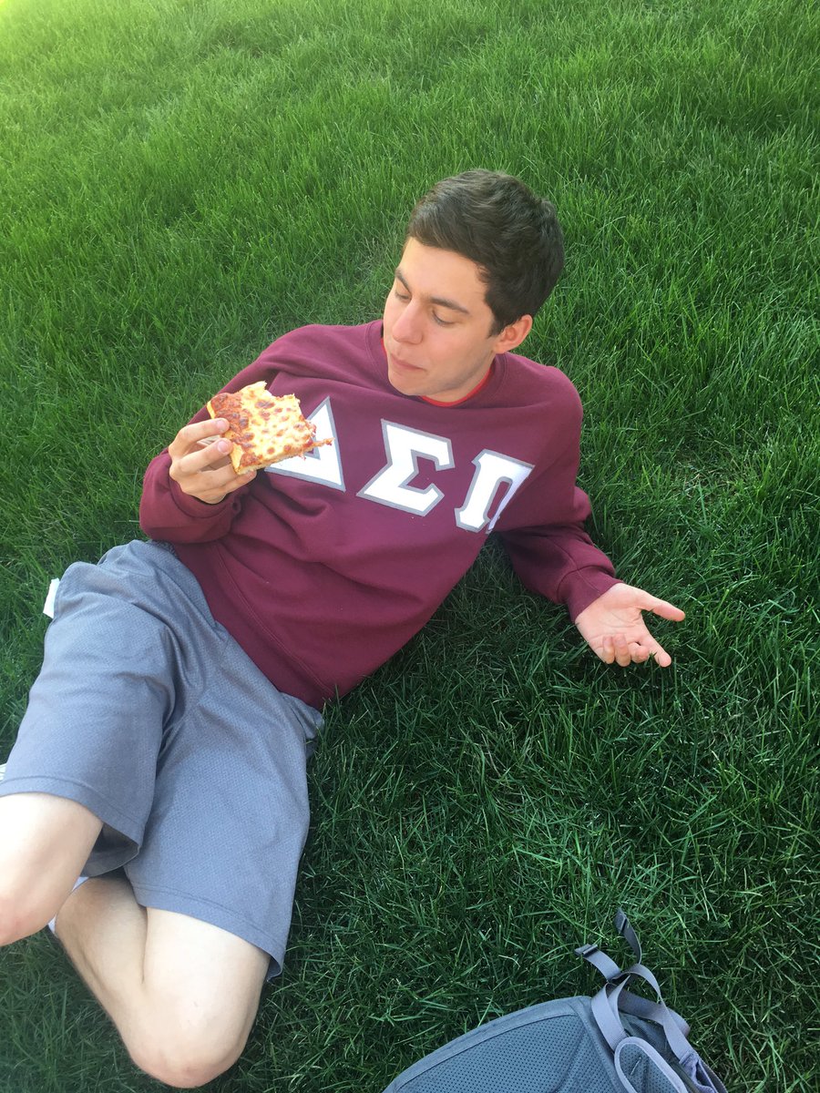 OSUDSP's tweet image. #FisherGreekWeek provides pizza and happiness #OSUDSP