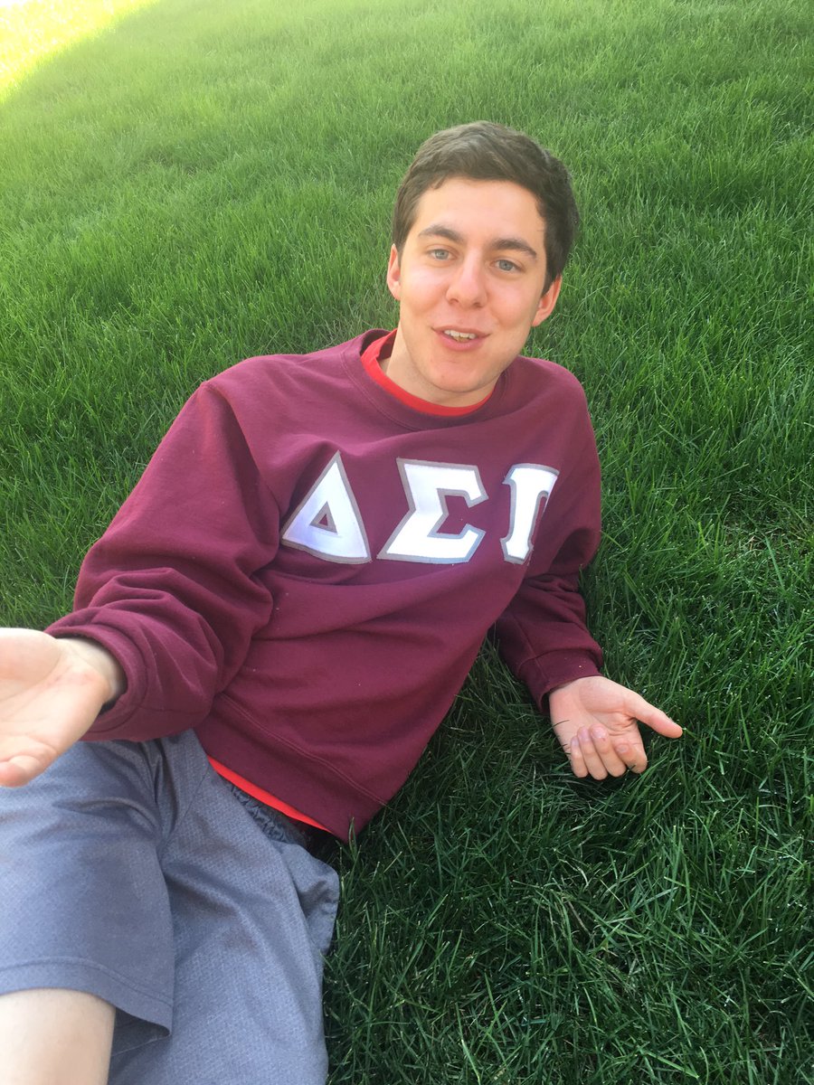 OSUDSP's tweet image. #FisherGreekWeek provides pizza and happiness #OSUDSP