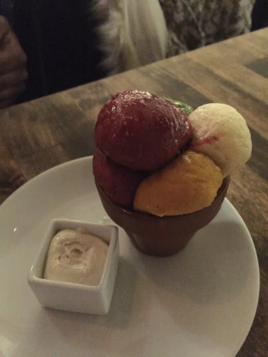 sonalimorjaria's tweet image. The cutest and #yummiest #breadpot ever! @dirtcandynyc #nycfoodie #nycfoodtour #flavours #funfood  #dinner #foodpics