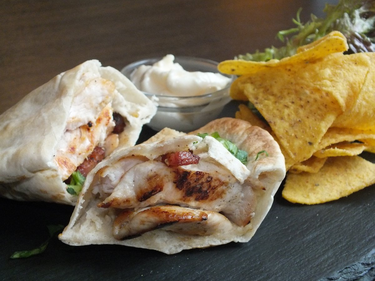 Chicken, Bacon and Parmesan dressing! What's not to love? Lunchtime only. #lunch #foodie @Tasteofipswich <a href="/genr8card/">GenR8 Ipswich</a>
