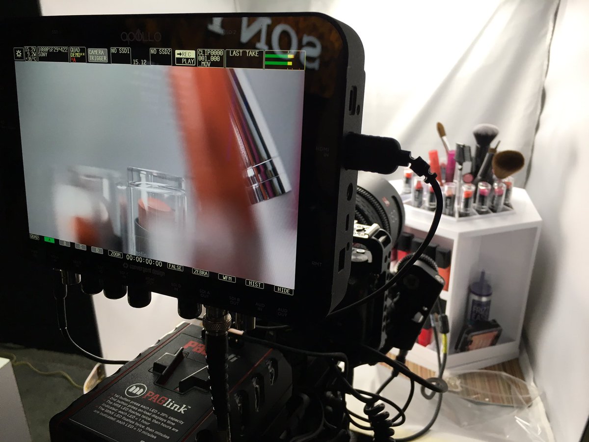 John_Fishburn's tweet image. #largesensor#fullframe#nabshow#redweapon#arriopengatewow. Great lens for macro and larger than S35 sensors..