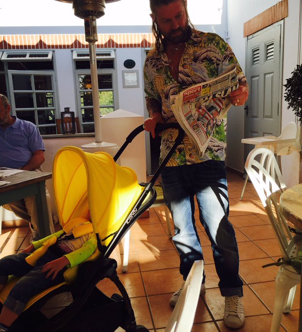 Perfect for a little snooze! #Icandy #Multitasking #Daddy #Ibiza ☀️😎👼🏼👨🏻 @iCandyWorld https://t.co/B<a href="/tag/icandy"class="tags">#Icandy</a><a href="/tag/multitasking"class="tags">#Multitasking</a><a href="/tag/ibiza"class="tags"><span>#ibiza</span></a><a href="/tag/daddy"class="tags"><span>#daddy</span></a>