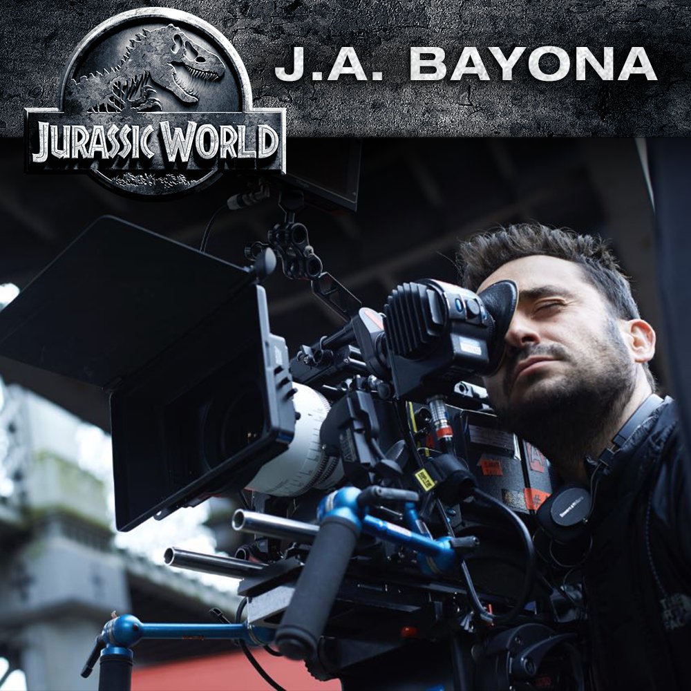 FILM >> "Jurassic World" (2015) - Página 16 CgVxtwKUkAEaeem