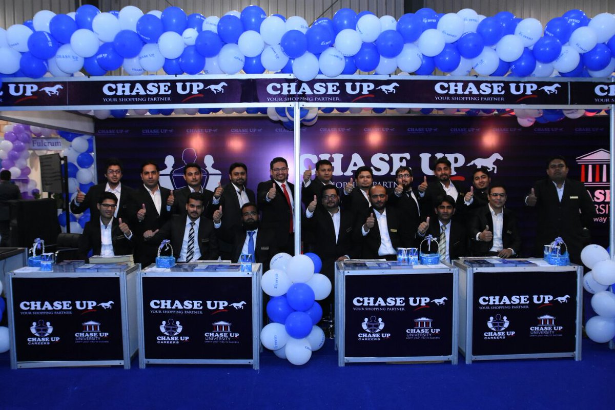CHASEUPCareers's tweet photo. #CHASEUPHR team has participated as Gold Exhibitor at #Rozee.pk #Parvaaz #JobFair to recruit best talent frm Karachi https://t.co/pj2gGBHwqF