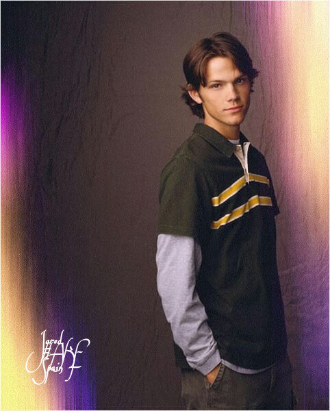 jaredakfspain's tweet photo. Cuándo conocistéis a #Jared? Lo vistéis haciendo de Dean en #LasChicasGilmore? Qué jovencito! 😆 https://t.co/7SINHIOS2J