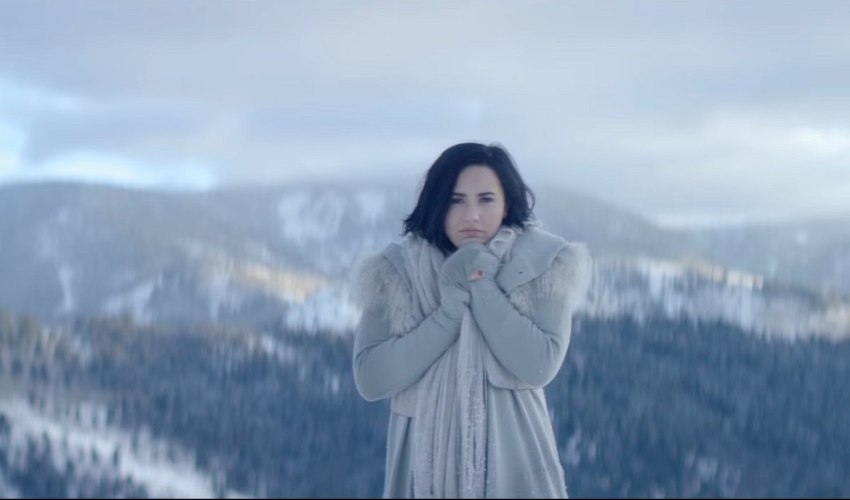 whiplashdemi's tweet photo. DOIS DIAS EM 30M !!! VERGONHA
#WatchStoneCold https://t.co/5Nb80UtbG5