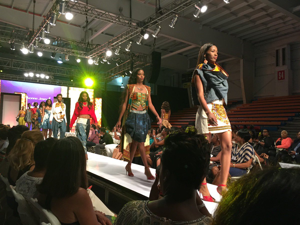 SGreysonNewman's tweet image. Video: My visit to Caribbean Fashion Week 2015, Jamaica. bit.ly/1W8k3Ij #CWF15 #Jamaica