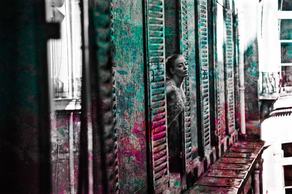 DomiPerek's tweet photo. Absolutely in love with @MessMag editorial with #vogue photographer Omi Chowdhury
More >> https://t.co/V5jyJImg88 https://t.co/lgrwiHwGpG