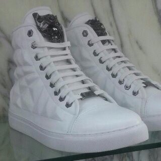 maxwell_stores's tweet image. All Sizes 
Like our fb facebook.com/maxwellmalls  orders are also welcome there #trustedonline No.1 #9jasneakers Store