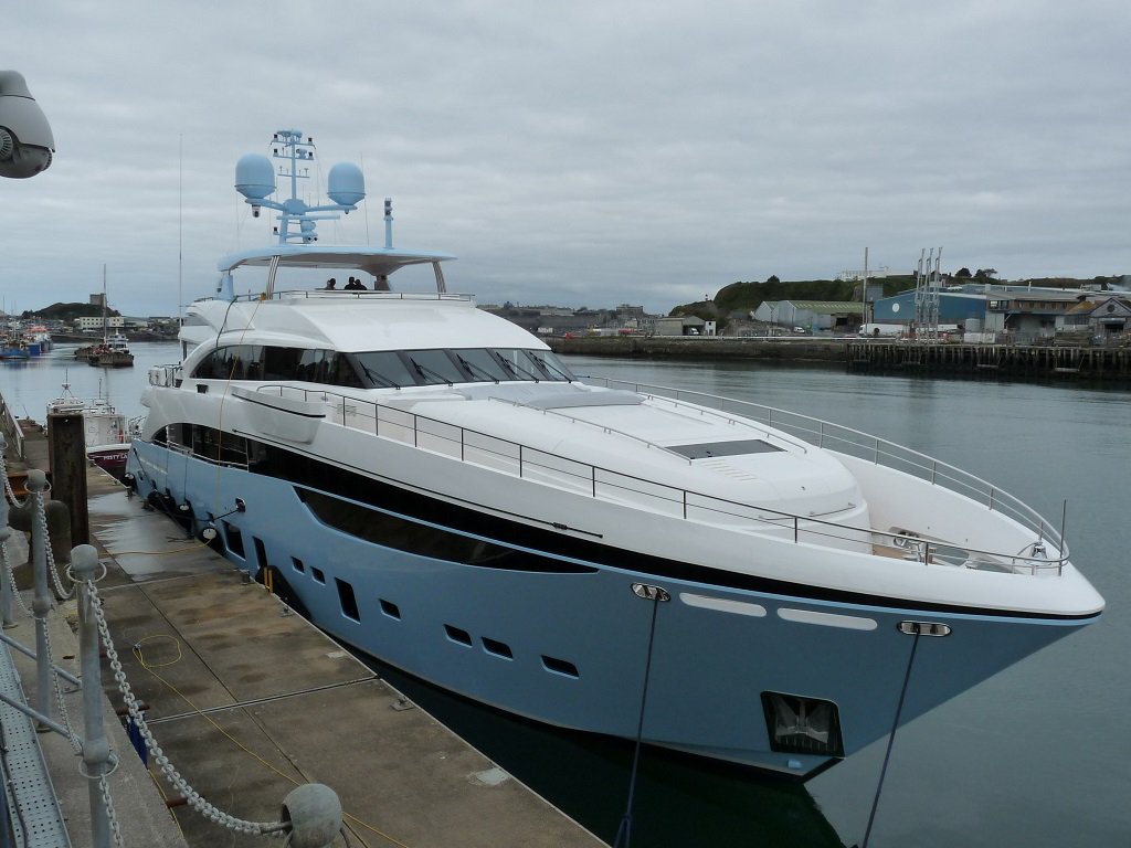 PrincessMYsales's tweet image. Princess flagship and greatest achievement to date, the Princess 40M in Turnchapel, Plymouth.