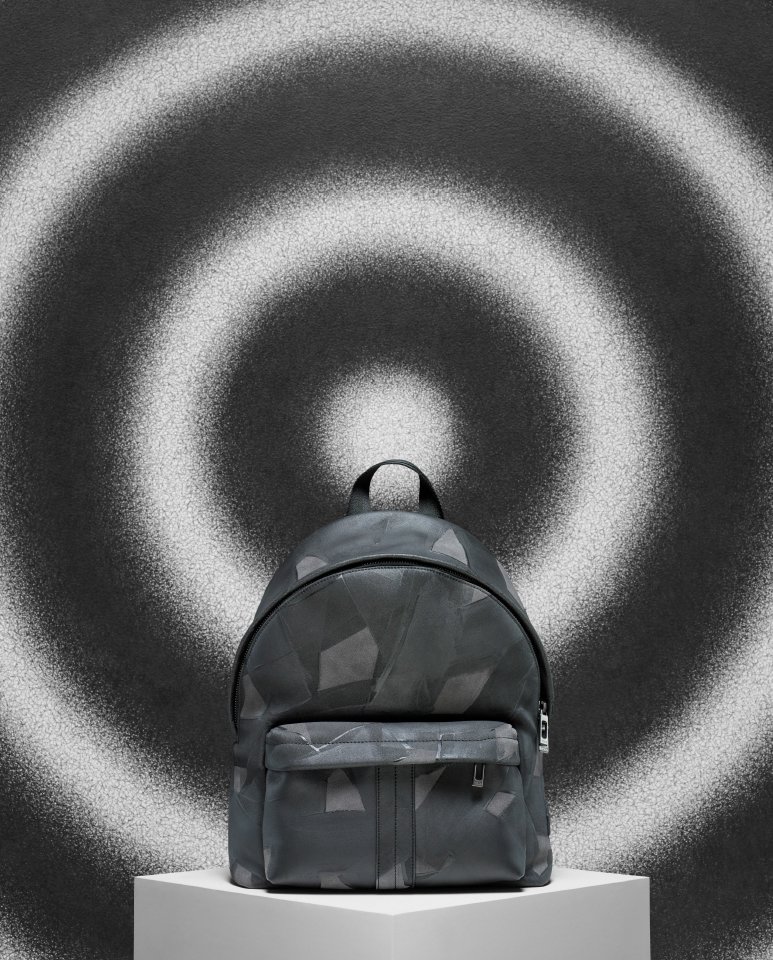 NorthParkCenter's tweet photo. Tod's & Sol LeWitt's Wall Drawing 1261 photographed at @MASS_MoCA https://t.co/mGQcSsP1Ha #DallasArtsWeek https://t.co/PN9dI7rbvi